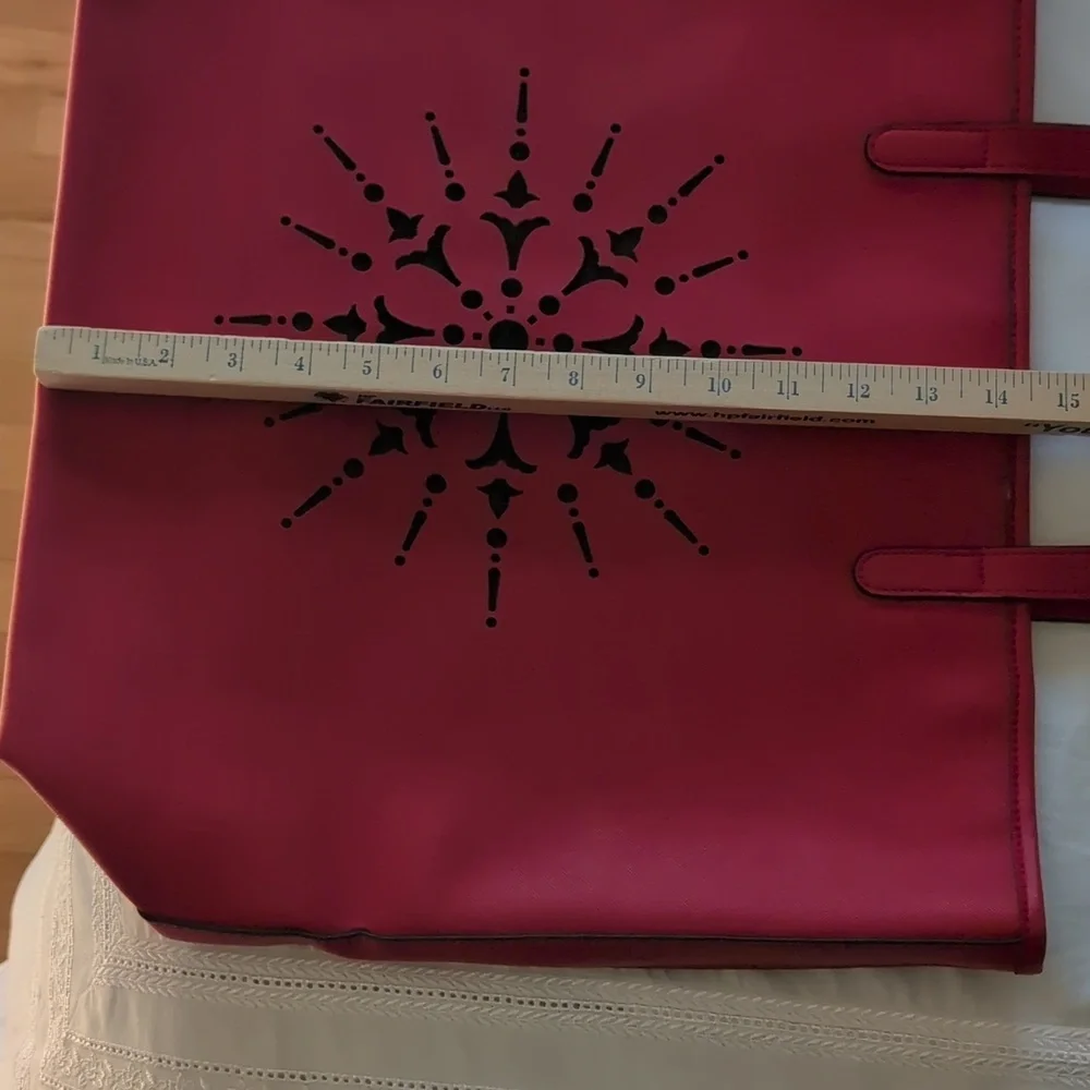 Crabtree & Evelyn Red Laser-Cut Starburst Tote - Picture 7 of 9